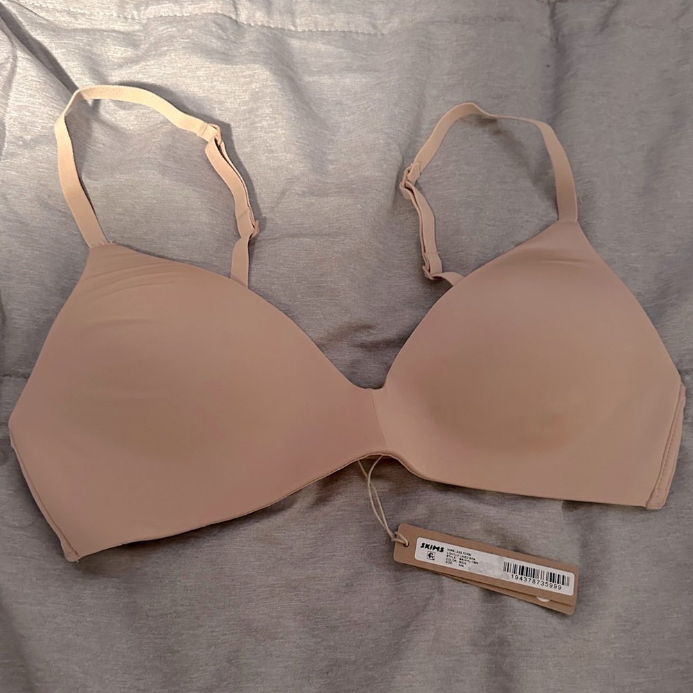 NWT Skims wireless form lightly lined t-shirt Demi bra - mica 34A